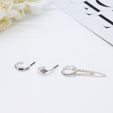 銀製のスーツのダイヤモンドの軟骨のたがのイヤリングの王女のCut Diamond Stud Earrings